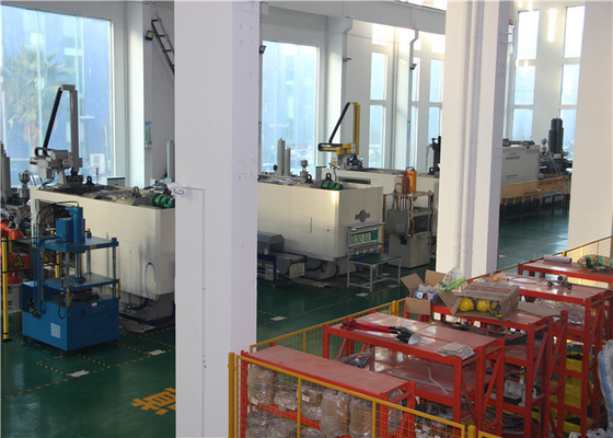 ราคาดี Quick TS16949 Injection Molding Equipment Three-Phase Thixomolding Process ออนไลน์